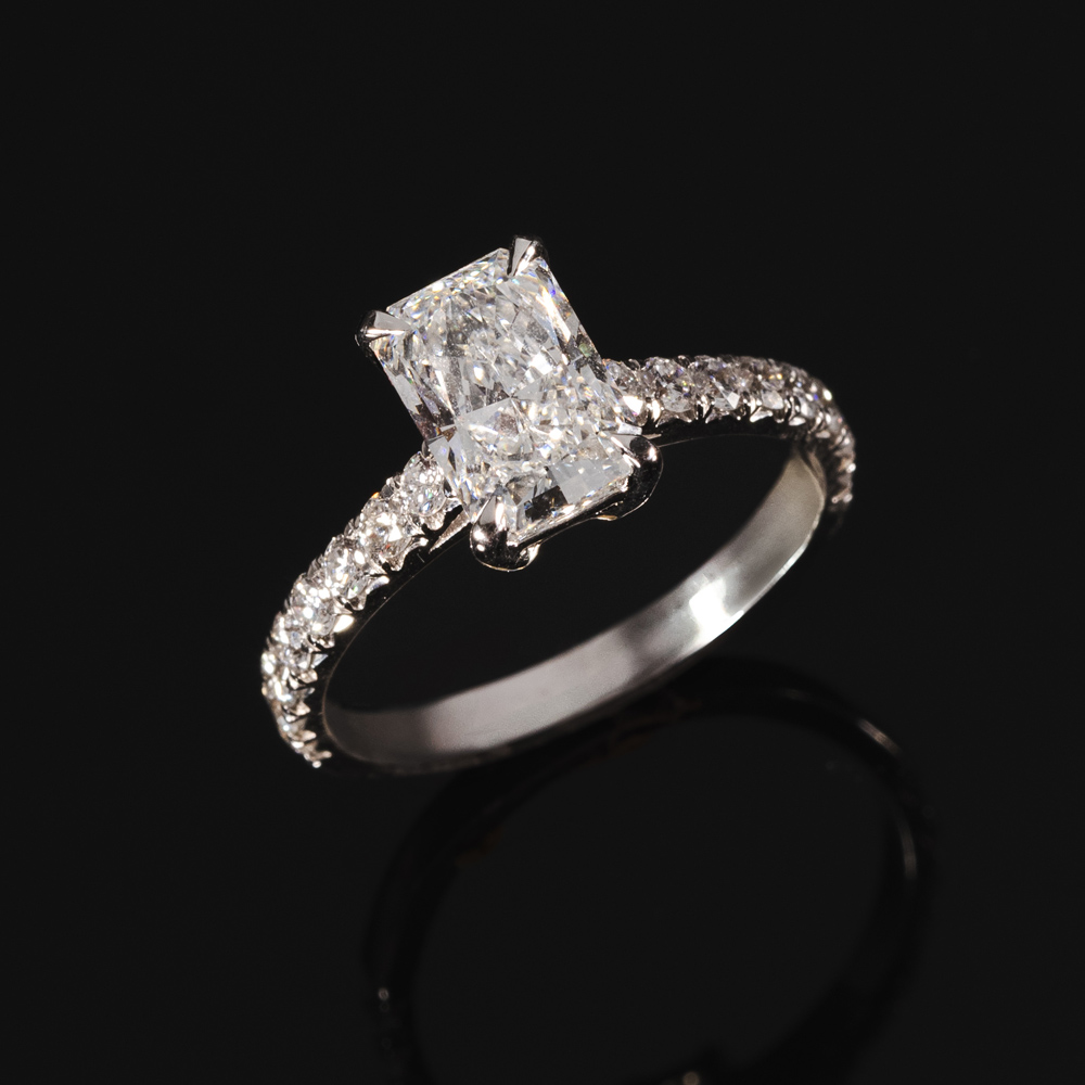 Кольцо с лабораторным бриллиантом огранки радиант "Tiana" — изображение 4